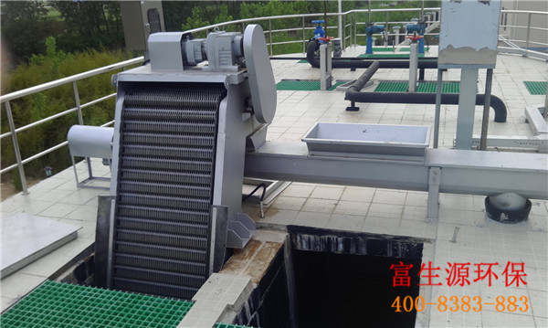 格栅除污机是否选择合适，直接影响到整个污水处理实施的运行